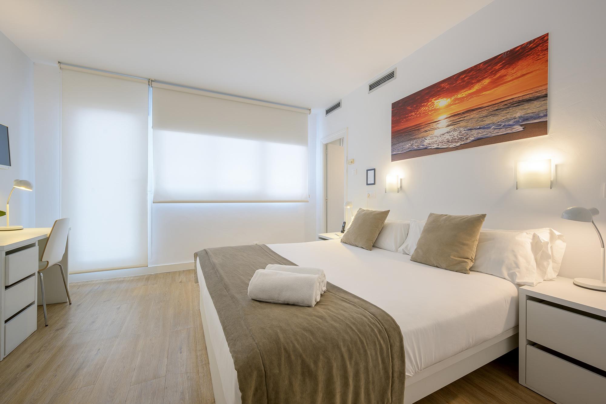โฮเต็ล นีโอมักน่า Hotel มาดริด ภายนอก รูปภาพ